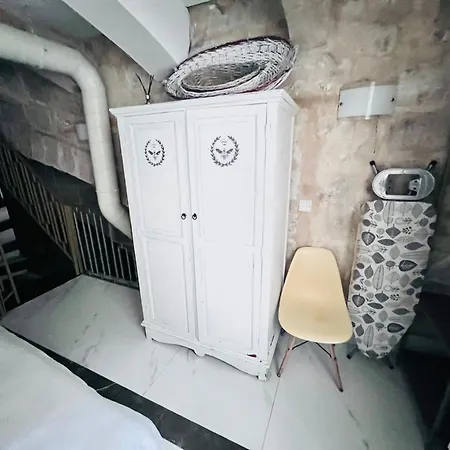 Duplex Barbara Bastions One Bedroom Apartment Valletta